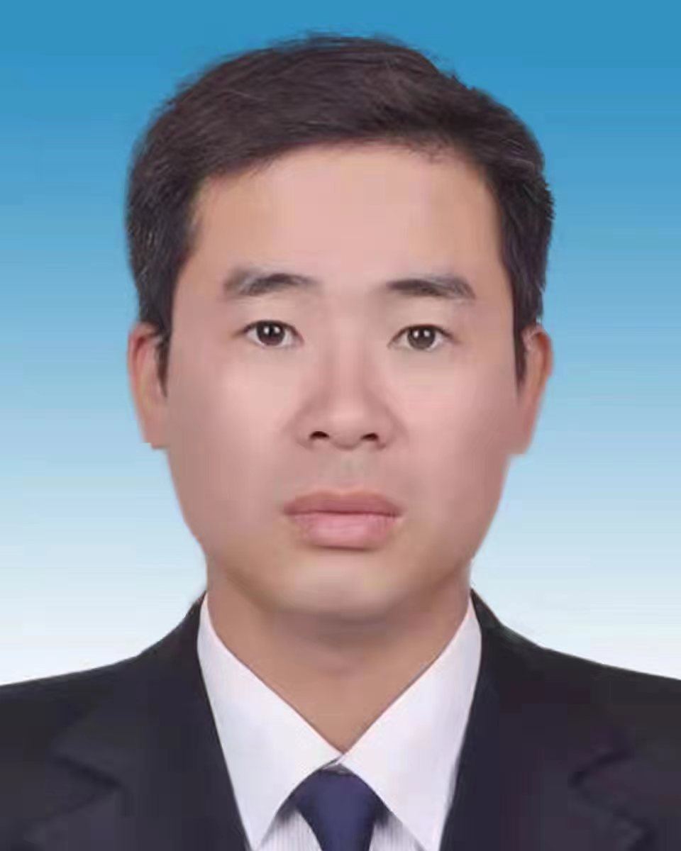杜庆洋.jpg