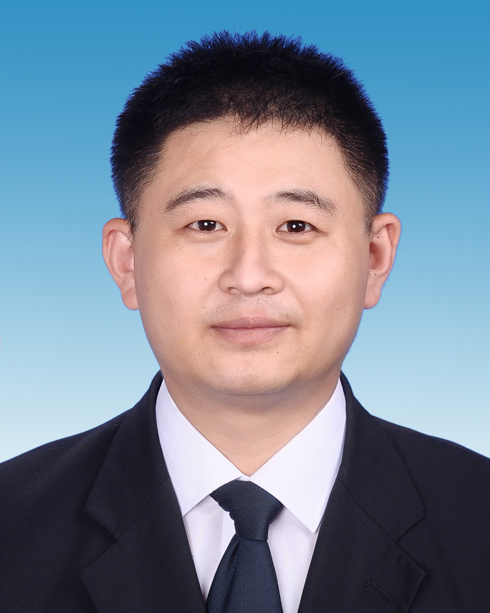 王磊.jpg